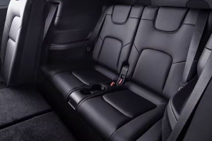 Departure Zurich to Zurich Airport ZRH by Luxury Car or Van
