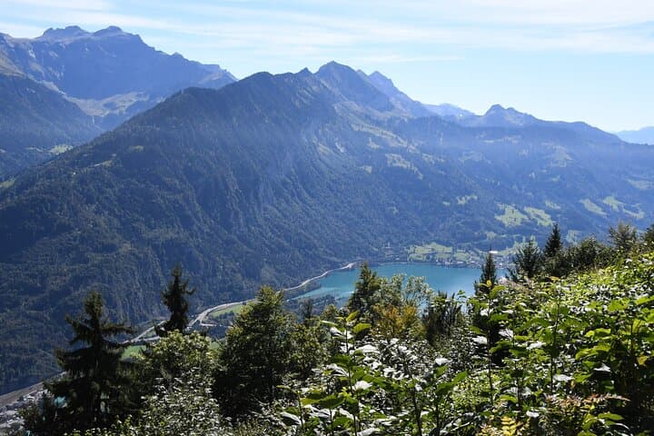 Private tour. Beautiful Switzerland. Alps, Lakes, Villages