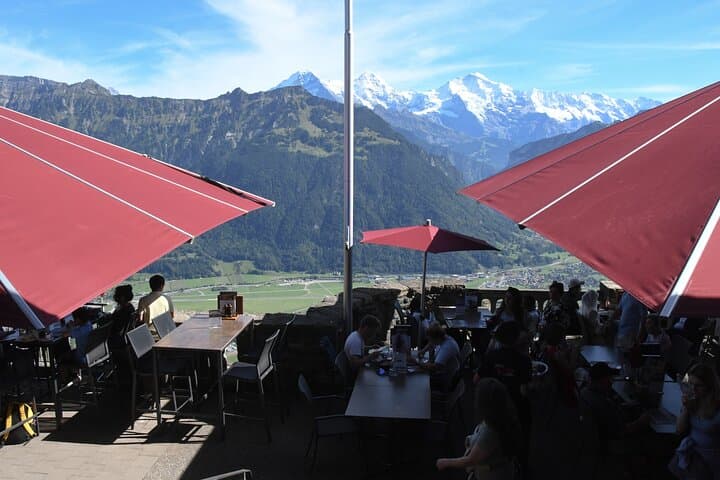 Basel to Lauterbrunnen, Mürren private transfer to 1 - 4 persons