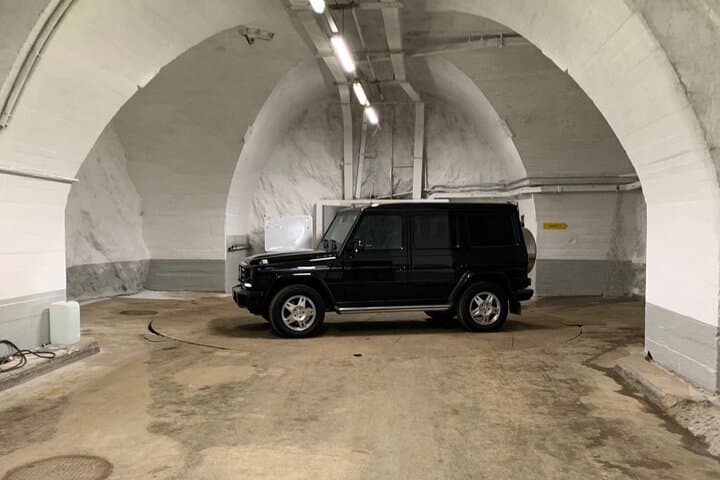 G wagon in bunker