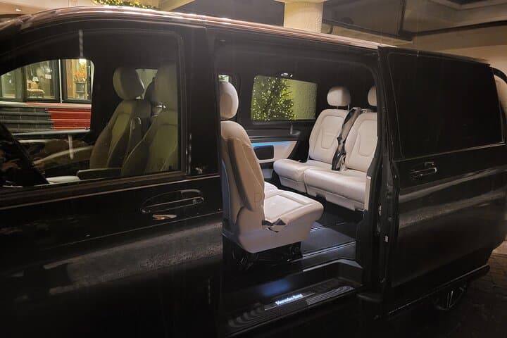 Premium Private Transfer Zurich to Luzern or (Vice Versa)