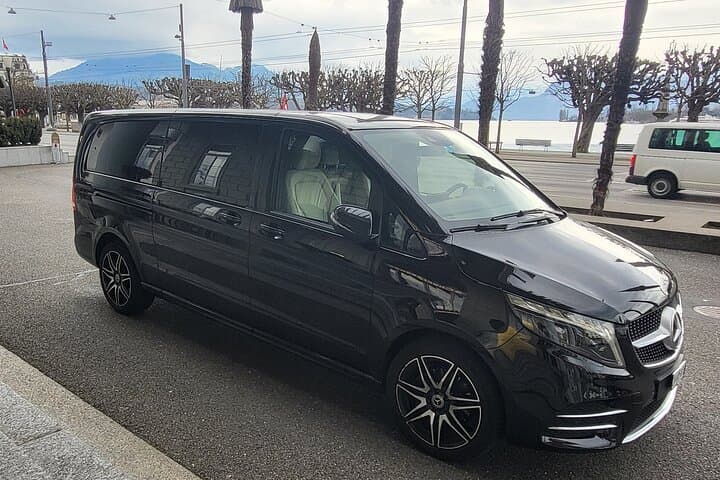 Private Transfer Zurich to Davos or (Vice Versa)