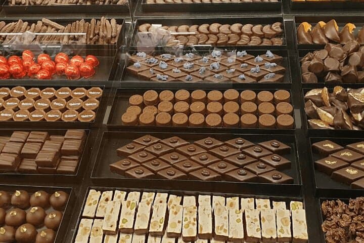 From Basel: Alpine Scenic Train, Bern UNESCO Old Town, Chocolates