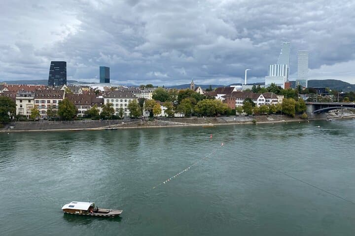 Swiss Experience: Chocolate Tasting and City Tour of Basel
