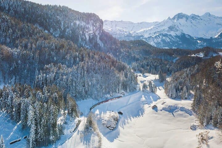 Premium Panoramic Train, Lucerne Old Town and Interlaken Alps