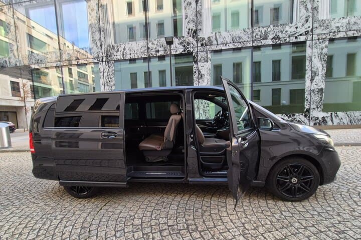 Private Transfer from Zurich Airport ZRH to Gstaad Saanen