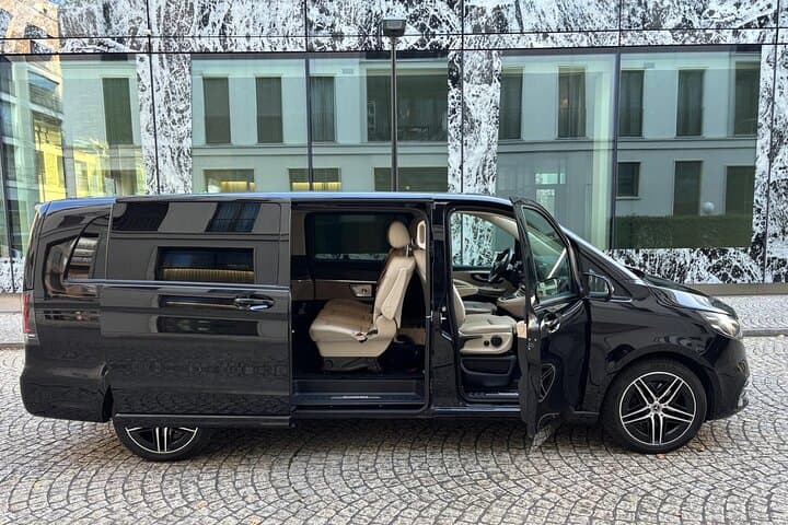 Private Transfer from Lucerne to Zurich Airport ZRH