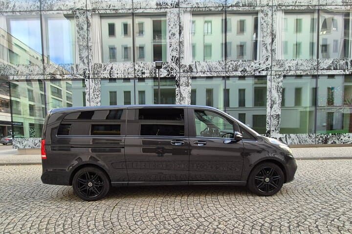 Private Transfer from Zurich Airport ZRH to Interlaken