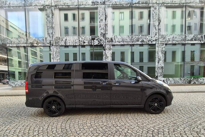 Private Transfer from Zurich Airport ZRH to Grindelwald