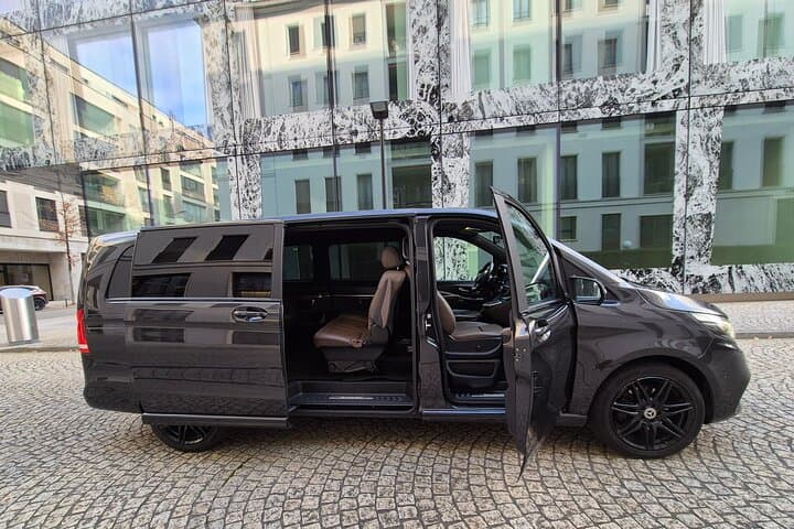 Geneva Airport to Lucerne or Lucerne to Geneva Airport Transfer