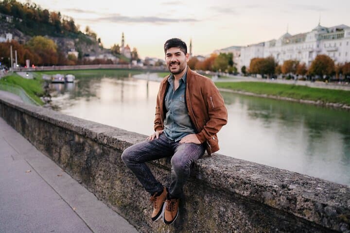Private Vacation Photoshoot with Photographer in Geneva