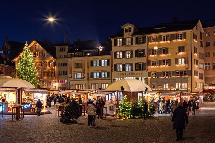Zurich's Enchanted Christmas Private Walk + Glühwein Mug