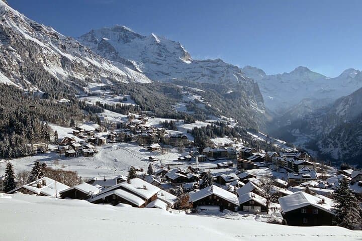 Waterfalls to Chocolate in Interlaken Lauterbrunnen and Wengen