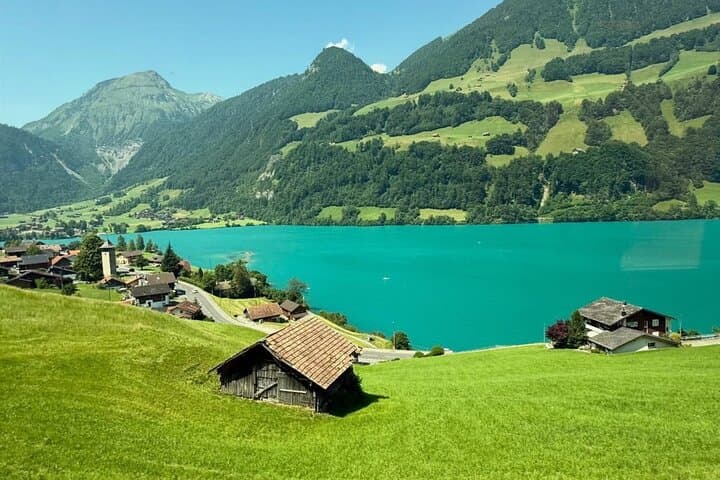 Premium Panoramic Train, Interlaken and Lucerne Old Town Tour