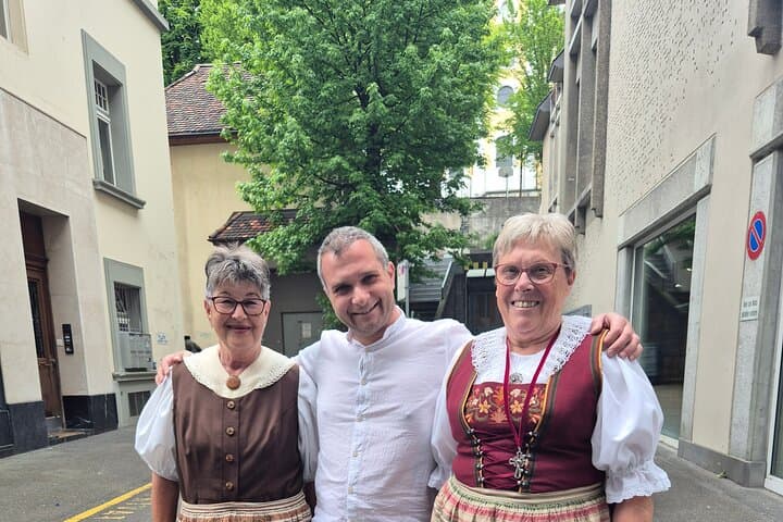 Private Day Trip from Lucerne to Interlaken & Lauterbrunnen