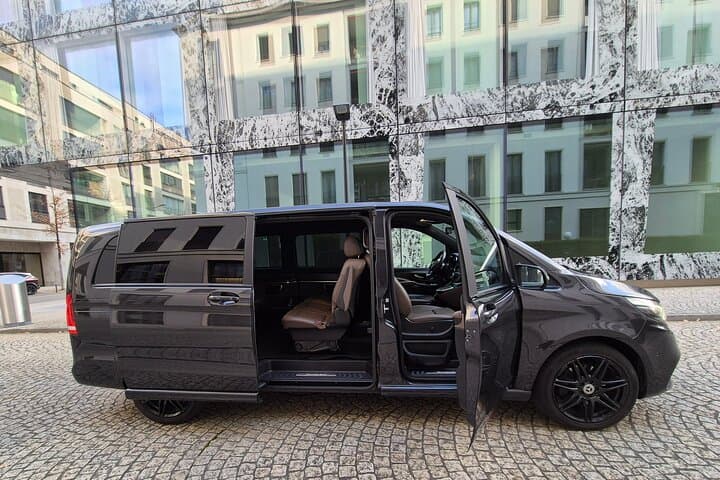 Private Day Transfer from St Moritz to Zurich City Airport ZRH