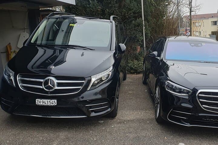 Zurich to Grindelwald: V- Class Private Transfer & First Tickets