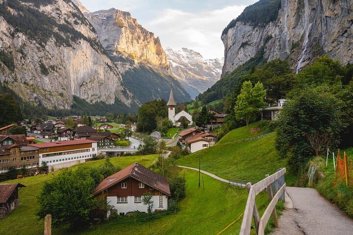 Small Group Tour - Bernese Oberland