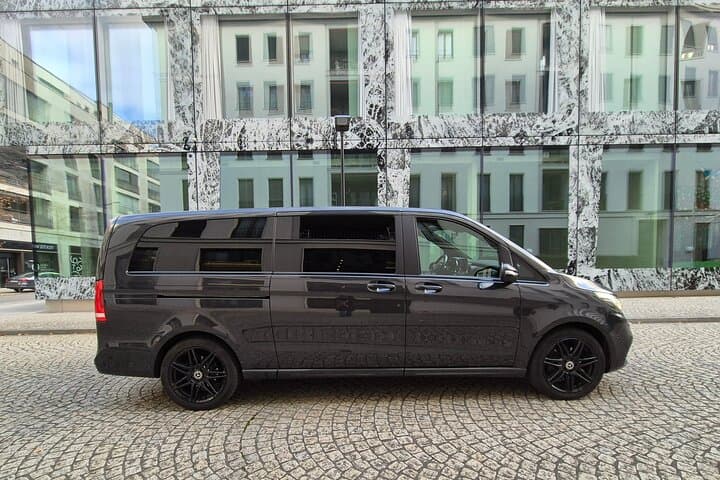Private Arrival Transfer from Zurich Airport to Arosa