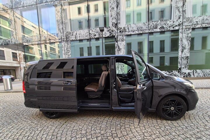 Private Arrival Transfer from Zurich Airport to Arosa