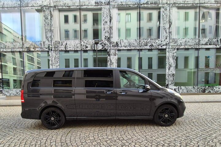 Private Day Transfer from Zurich Airport to Crans Montana