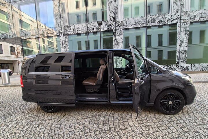 Private Arrival Transfer from Zurich Airport ZHR to Samnaun
