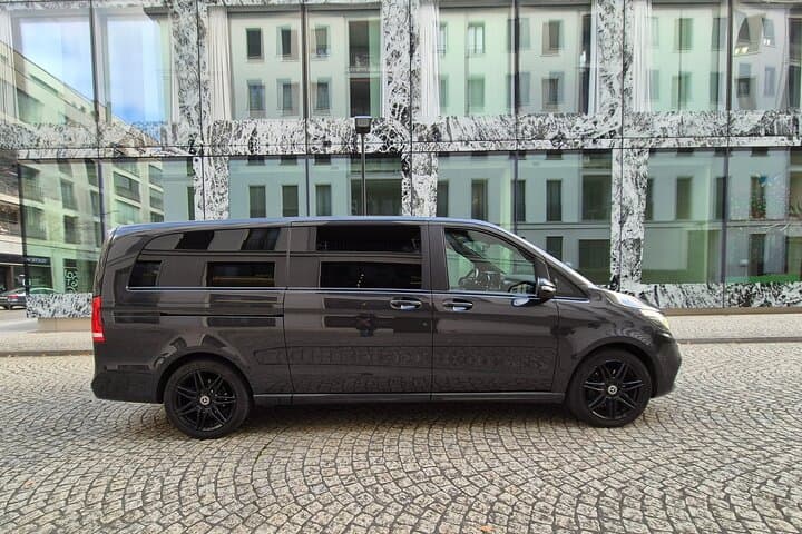 Private One Way Transfer from Zurich Airport to Lugano