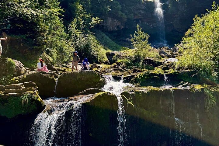 Visiting the famous Giessbach Falls during the E-Bike Tour.
