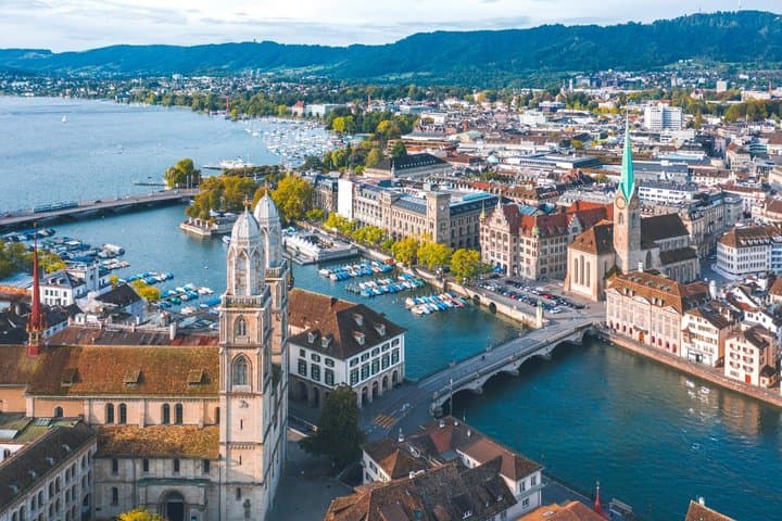 TOP Zurich : Private guided tour with your mobile