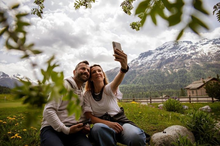 Private Walking Tour in Wengen with alpine views