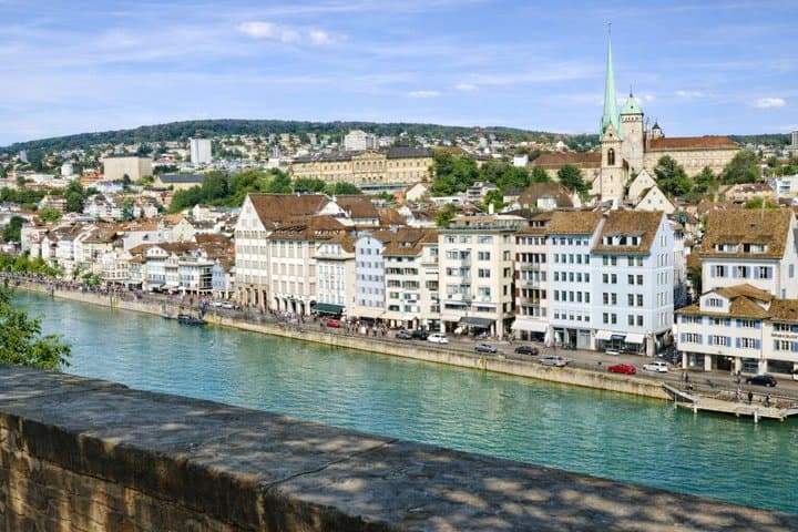 Zurich Highlights Private Walking Tour with Local Guide