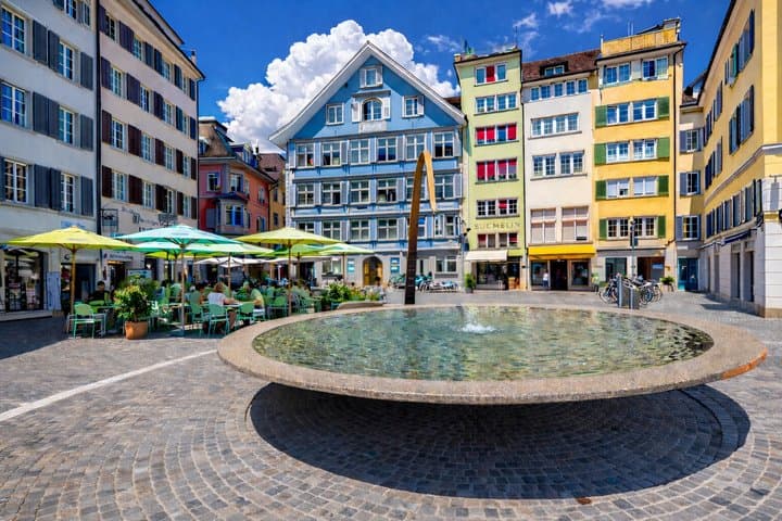 Zurich Highlights Private Walking Tour with Local Guide