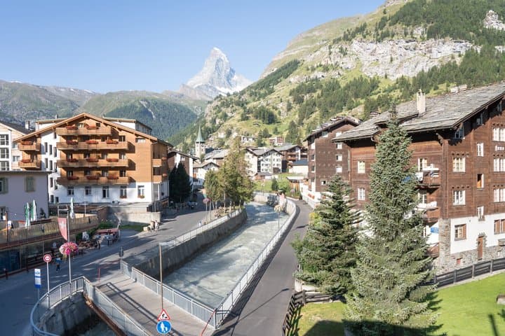 Private Zermatt Romantic Heritage Walk with Matterhorn Viewpoints