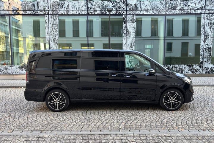 Private Transfer from Interlaken to Zurich Airport ZRH