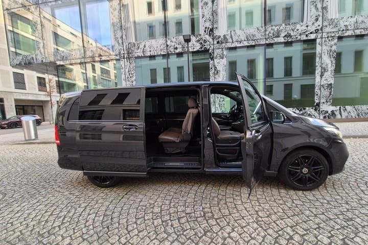 Private Transfer from Interlaken to Zurich Airport ZRH
