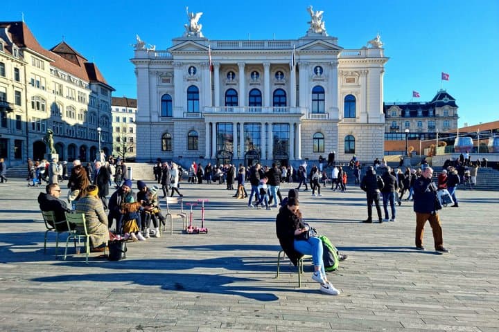 Zurich Old Town Treasures Private Tour: A Timeless Journey
