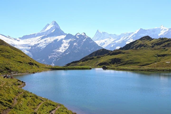 Private Swiss Alps tours Interlaken Lauterbrunnen and Grindelwald