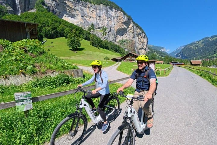 Lauterbrunnen E Bike Tour Valley of 72 Waterfalls 4 hours