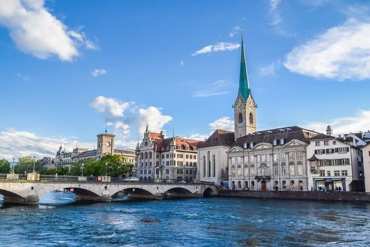 Private One Way Transfer from Zermatt to Zurich via Lucerne