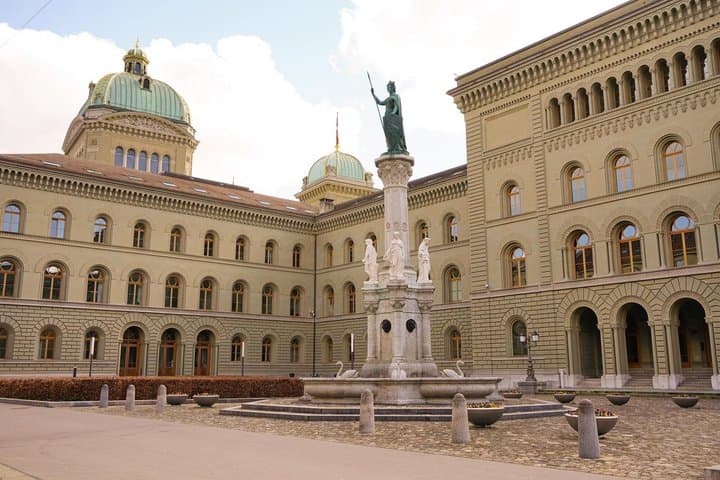 Discover Bern, Understand Switzerland Walking Tour