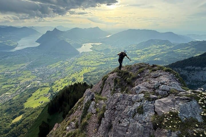 Private Day Tour from Zurich to Interlaken with Scenic Stops