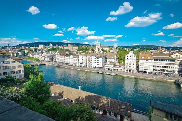 Zurich Private Old Town and Lake Tour