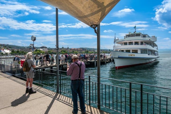 Zurich Private Old Town and Lake Tour