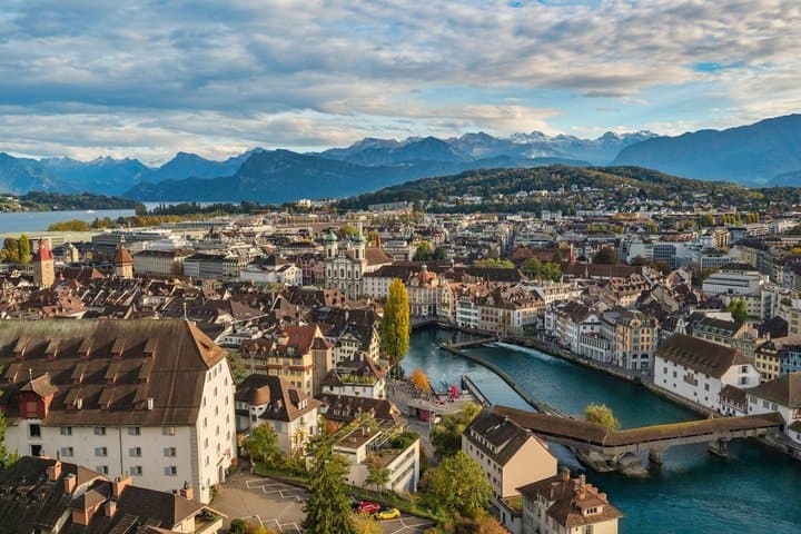 Zurich Private Day Tour to Lucerne Lake Views and Old Town