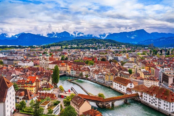 Zurich Private Day Tour to Lucerne Lake Views and Old Town