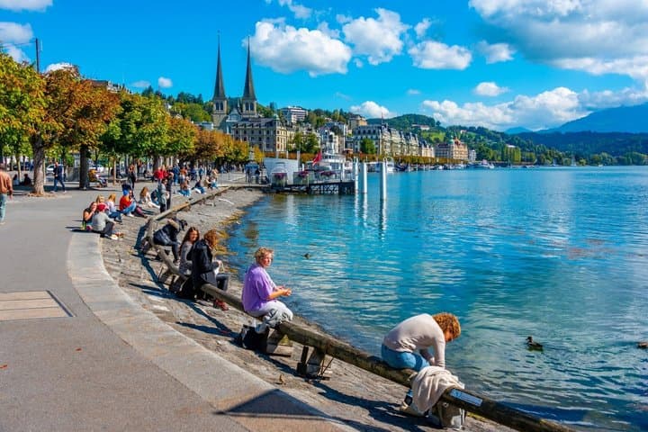 Zurich Private Day Tour to Lucerne Lake Views and Old Town