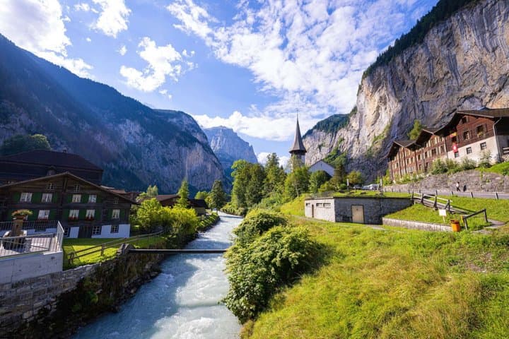 Private Day Tour to Interlaken,Lauterbrunnen & Alpine Gorge Walk