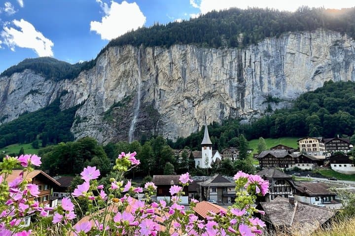 Private Day Tour to Interlaken,Lauterbrunnen & Alpine Gorge Walk