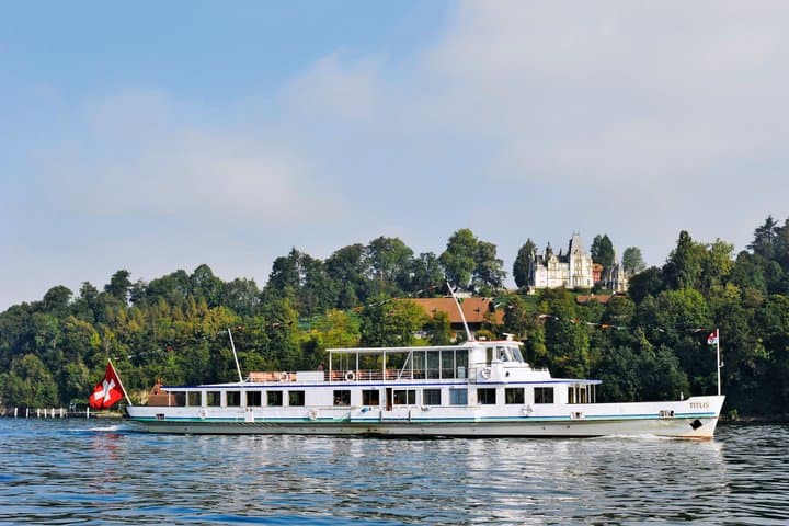 Lake Lucerne 1 Hour Discovery Cruise