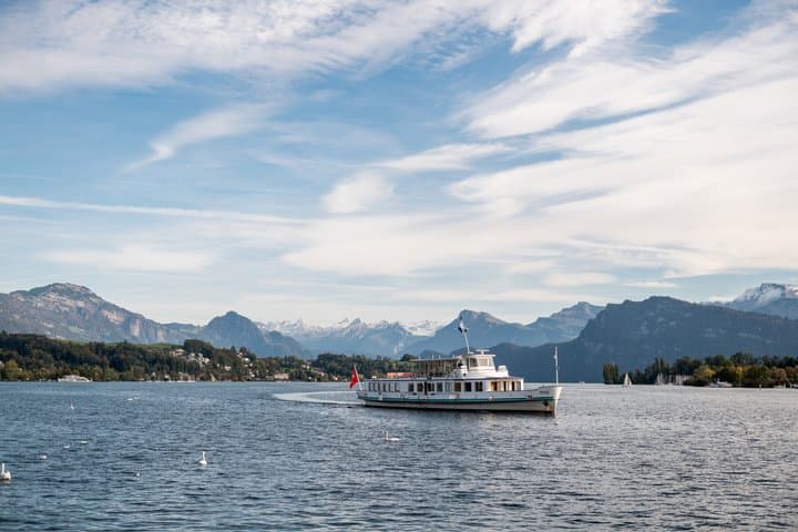 Lake Lucerne 1 Hour Discovery Cruise